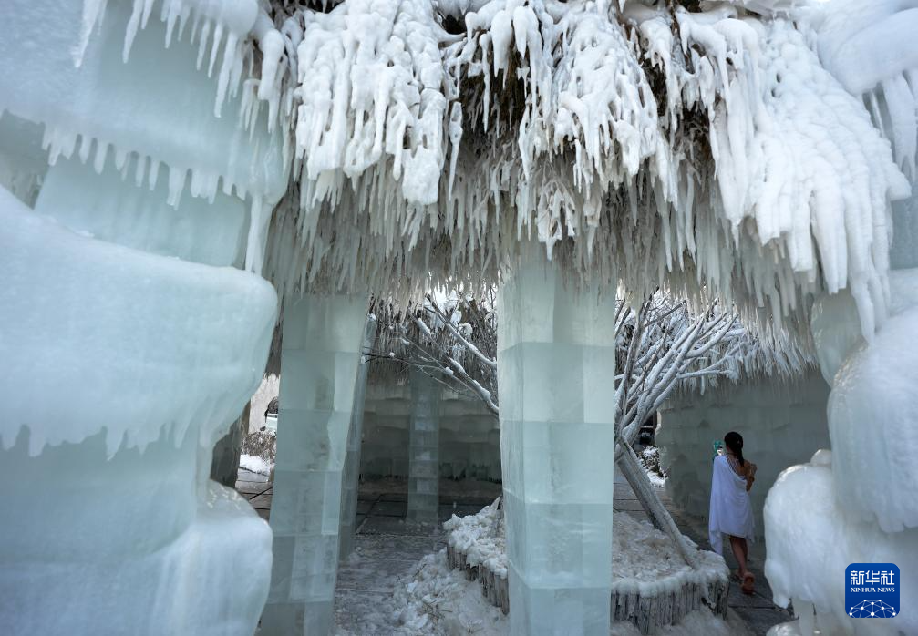 九游娱乐官网：冰雪温泉旅游热(图5)