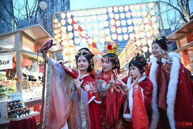 预订火爆房源紧张成都机票及酒店预订量跻身全国前五(图1)