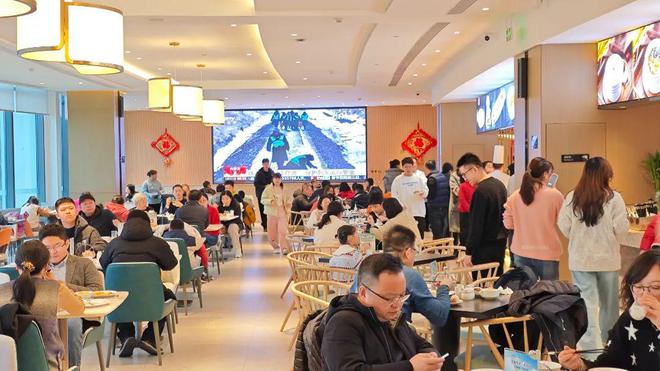 昌江区“春节档”商贸消费爆火(图1)
