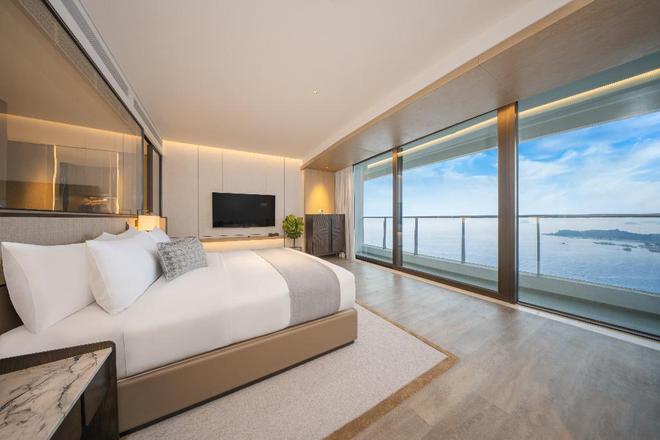 九游娱乐入口：珠海望海楼酒店：以设计匠心打造滨海艺术殿堂(图5)