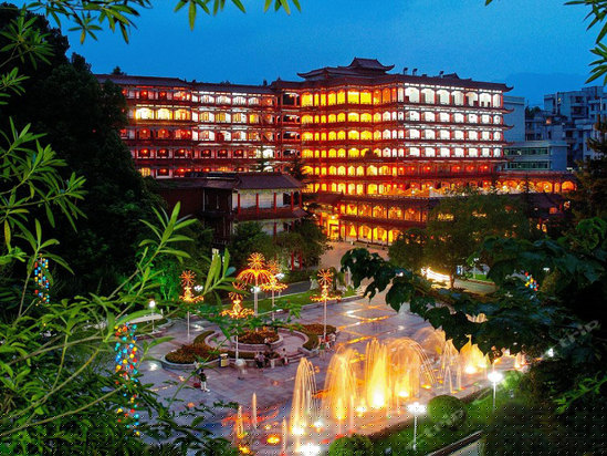 九游娱乐入口：旅游酒店行业遭遇主力资金流出8123万元关注中国中免与黄山旅游