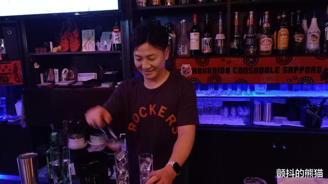 九游娱乐下载：商务快捷酒店一晚要1500元？日本酒店问题难以解决夜店叫苦连天(图6)